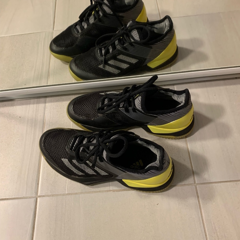 Adidas Adizero Ubersonic professional tennis shoes sz US6